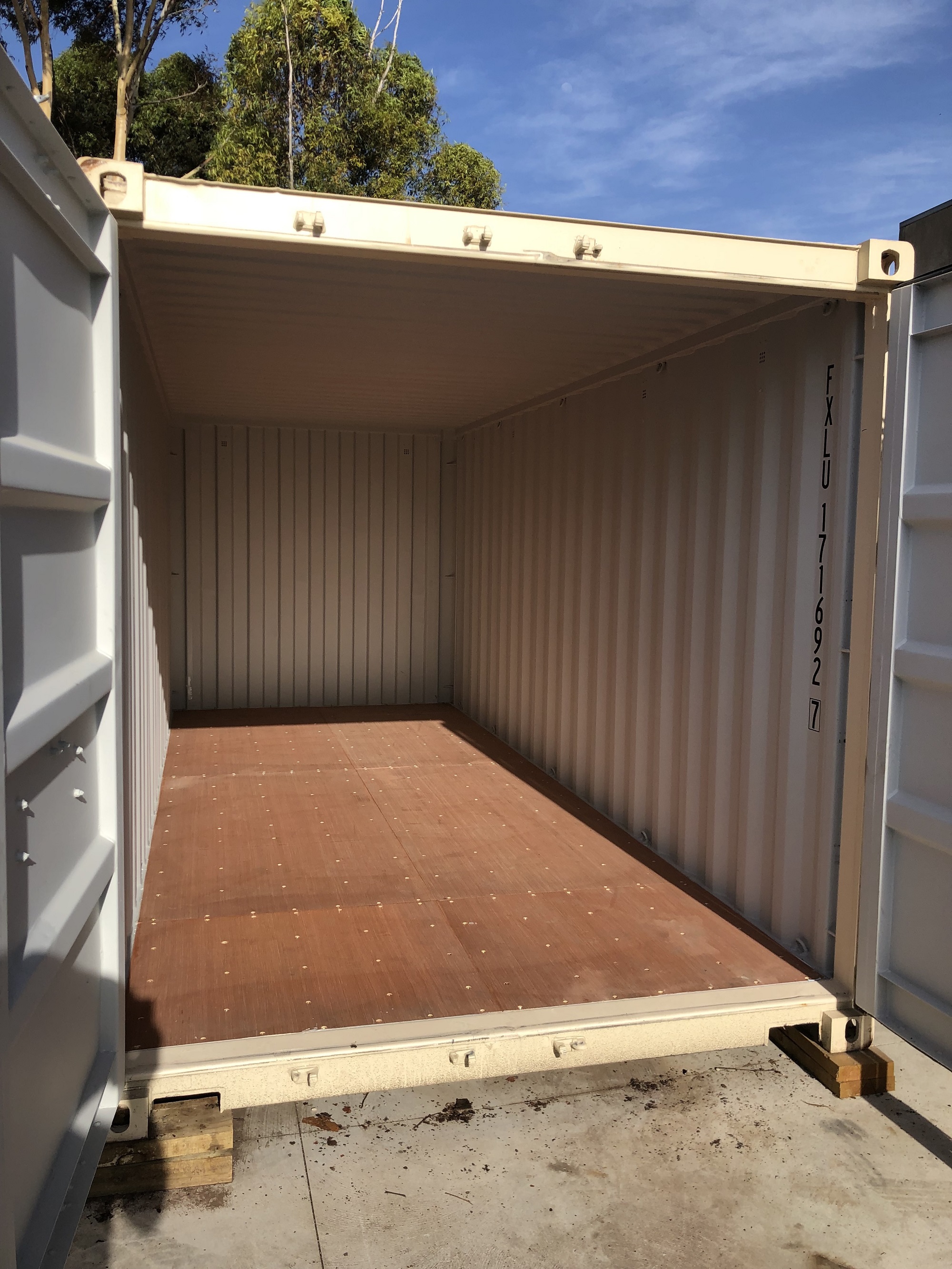 20-foot-shipping-container-storage